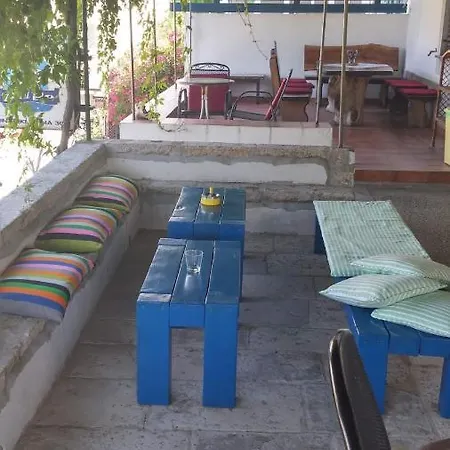 Pape Guest house 3*