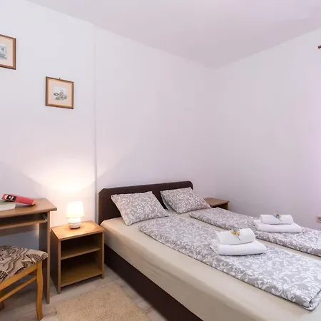 Guest house Pape